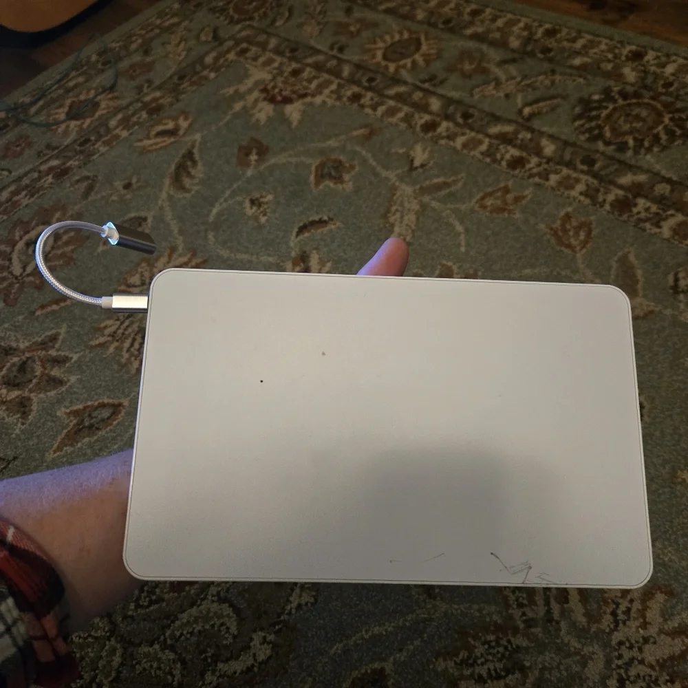 Bluetooth Keuboard For Cell Phones Or Tablets Comes With USB Cord Pink And White